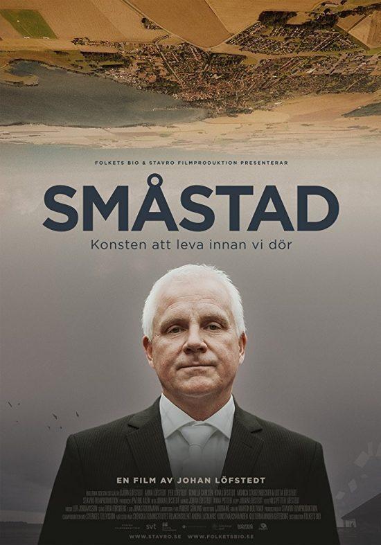 Småstad / Small town curtains (2017)